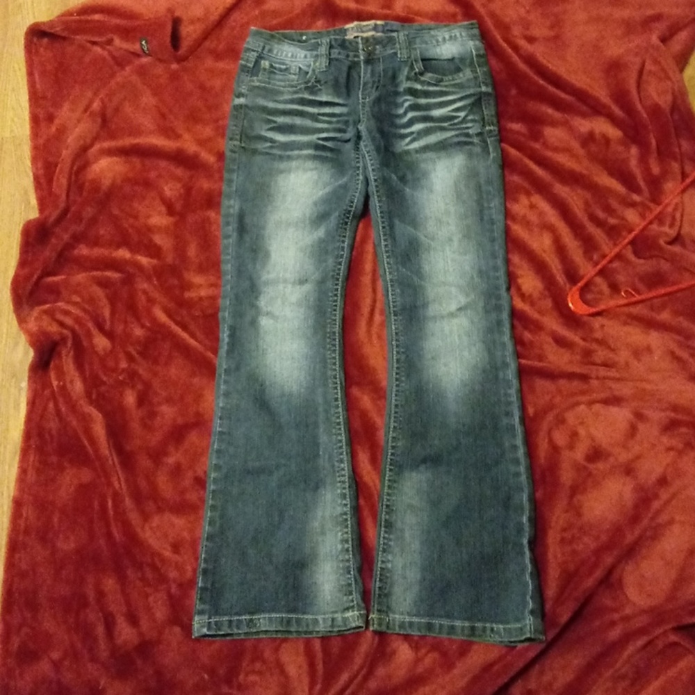 Wallflower jeans